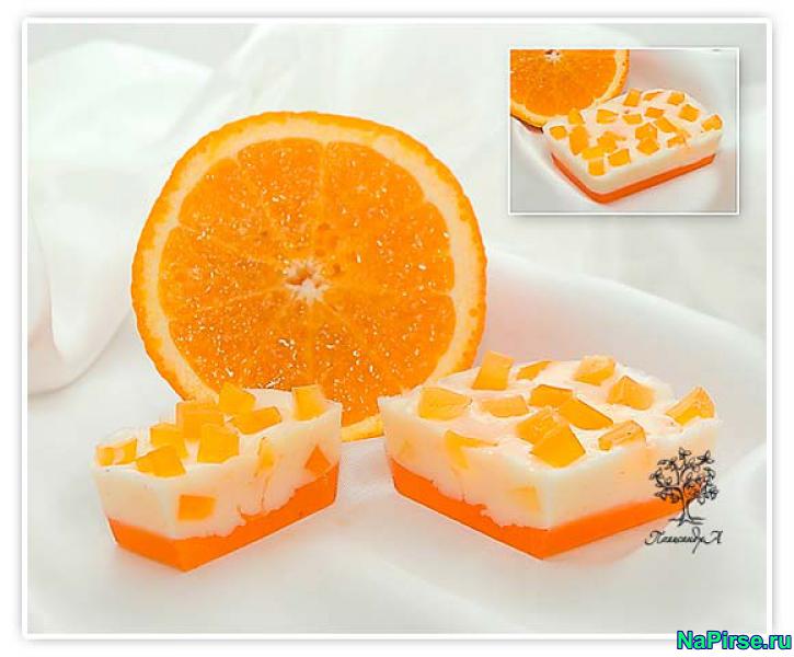 Из каких ингредиентов состоит натуральное мороженое
