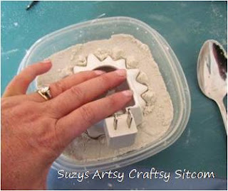 easy kids craft casting with sand