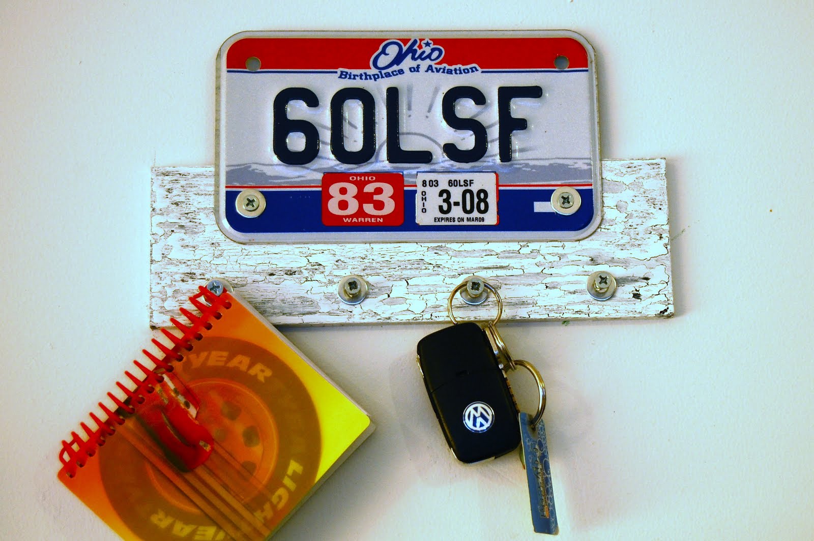 DIY License Plate Key Hanging