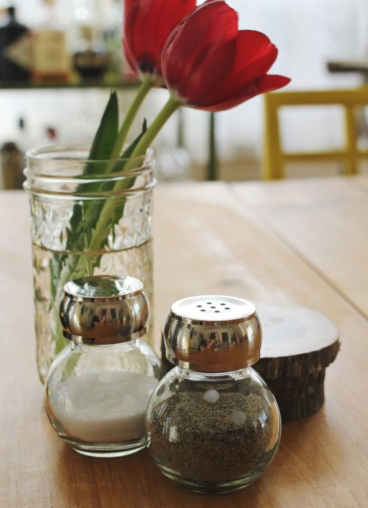 Misted polka dot glass shakers