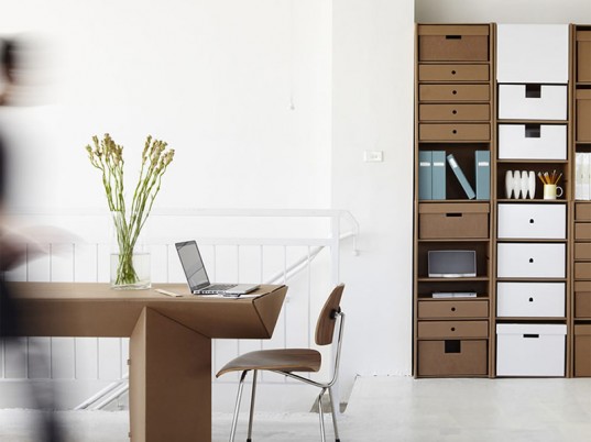 Karton-furniture-wall-unit-and-table