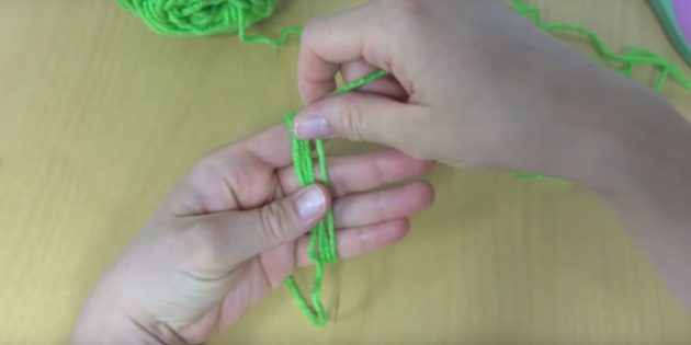 Как сделать помпон: начните наматывать нитки