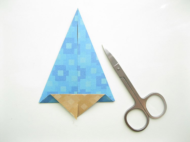 Человечек в технике оригами: Шаг 11