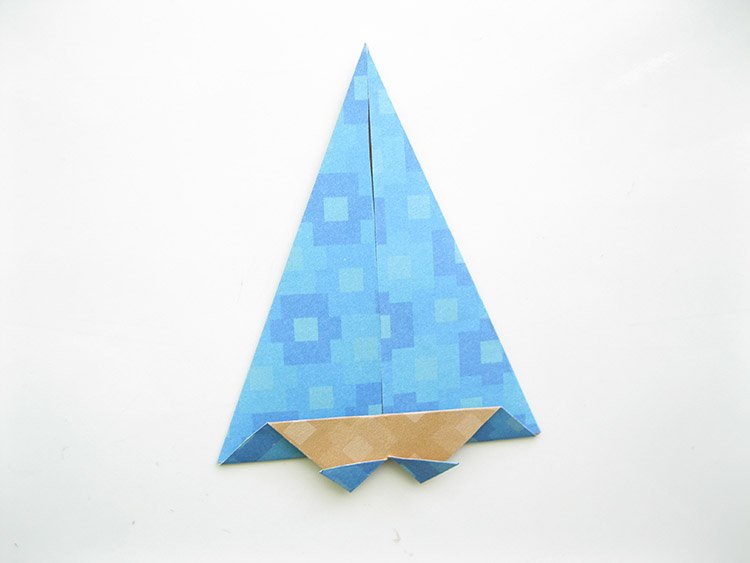 Человечек в технике оригами: Шаг 12