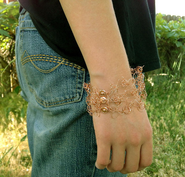 Free knitting pattern of Lark Cuff and bracelet knitting patterns