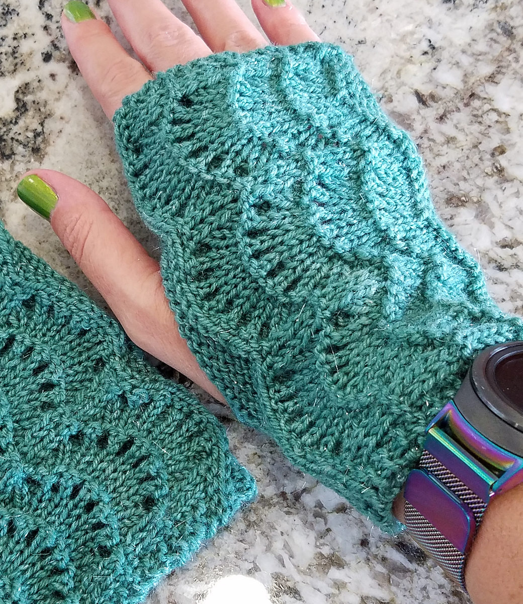 Free Knitting Pattern for Scalloped Fingerless Gloves