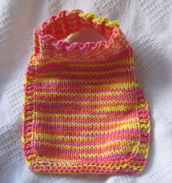 Easy Stay On Baby Bib Free Knitting Pattern
