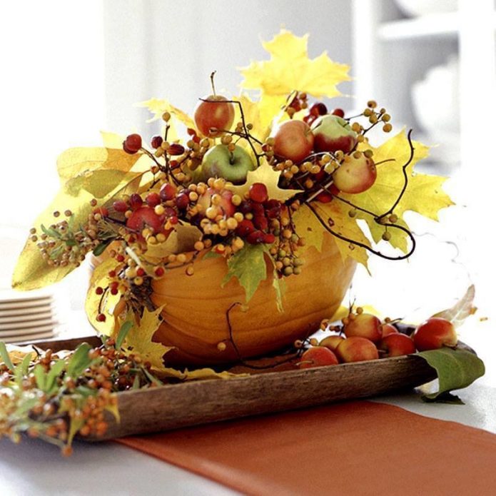 Осенняя композиция в вазе из тыквы