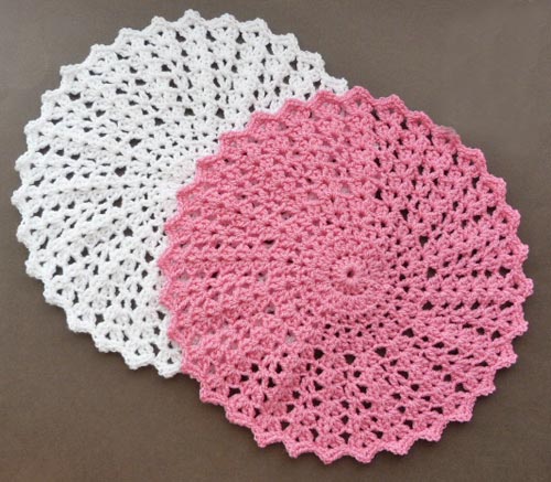 Crochet Shell Doily - Crochet doily patterns are unique and a great investment of time. They take skill and attention to detail and are perfect for relaxing. #crochetpatterns #crochetdoilypatterns #freecrochetpatterns #crochetaddict