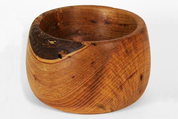 Oak bowl created woodturning.