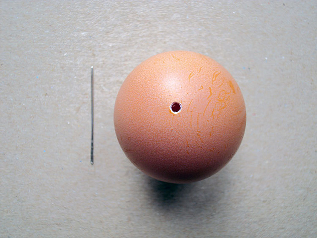 Оплетение яиц бисером