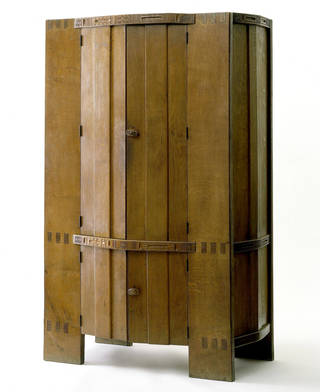 Wardrobe, designed by Ernest Barnsley, manufactured by Daneway House Workshops, 1902, England. Museum nos. W.39:1 & 2-1977. © Victoria and Albert Museum, London