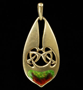 Pendant, designed by Archibald Knox, made by W. H. Haseler, about 1900, England. Museum no. M.30-1964. © Victoria and Albert Museum, London