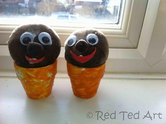 grass heads - learn how to make your own grass head doll. Easy grass seed Mr Grass Heads for KS1 and Elementary