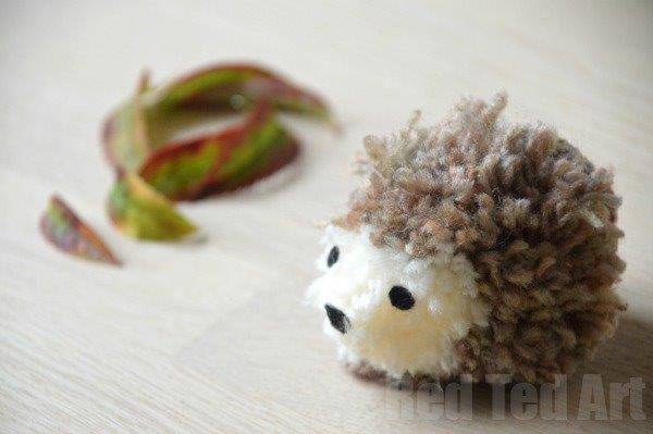 Cute Hedgehog Crafts - Pom Pom Hedgehog