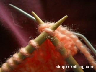 Knitting cables - how to knit cables