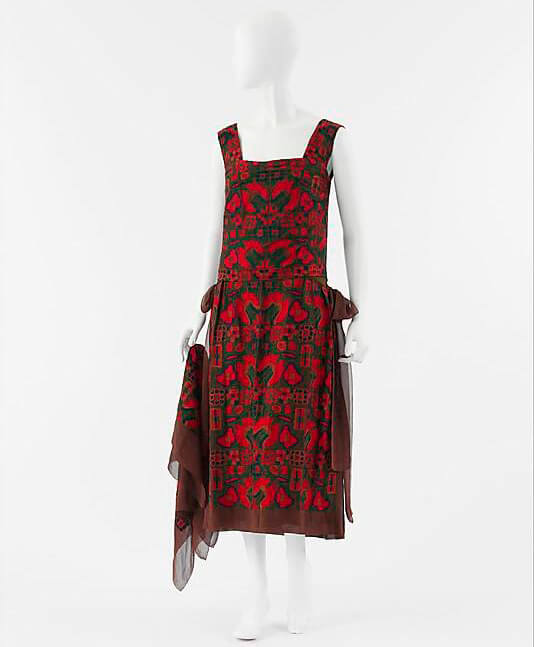 Тамбурная вышивка на платье от Коко Шанель, 1922 год